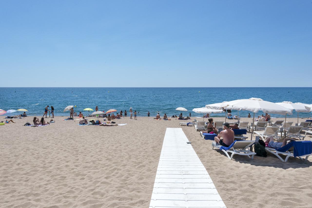 Hotel Mar i Sol Calella Exteriör bild