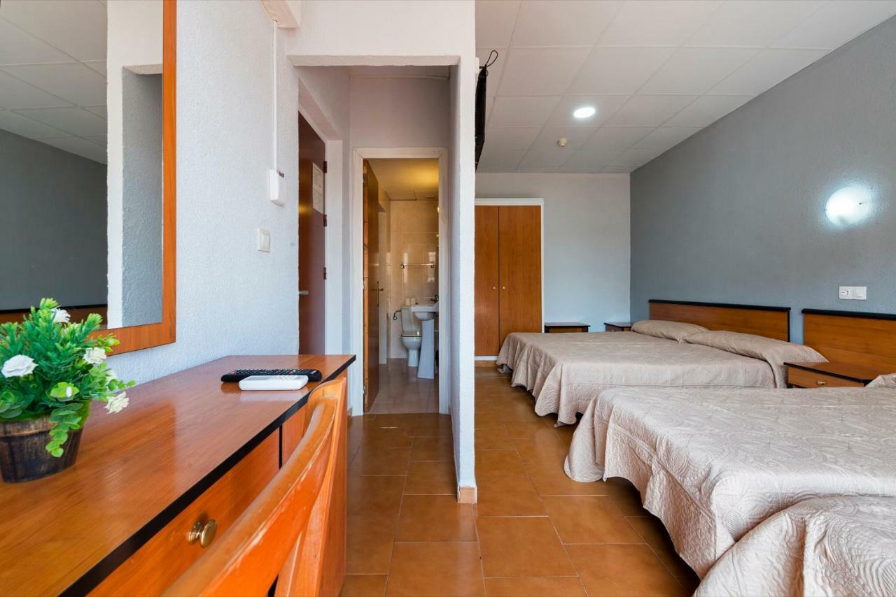 Hotel Mar i Sol Calella Exteriör bild